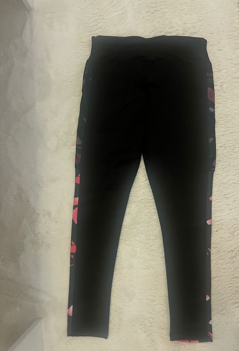 Спортно елегантен черен клин Полиестер