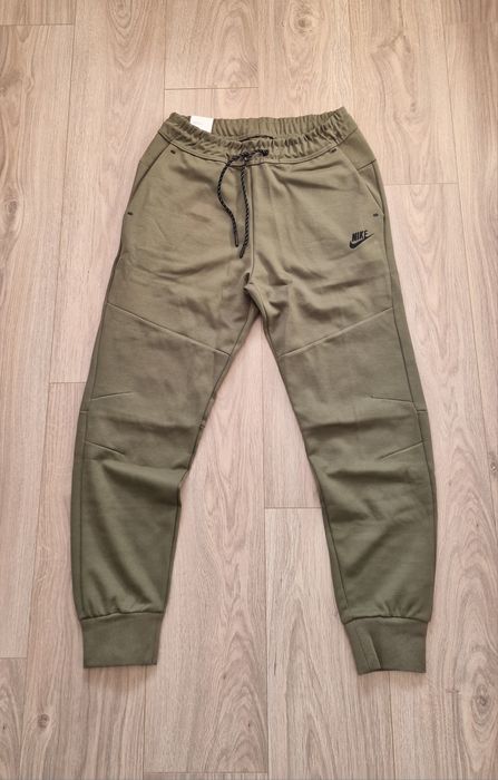 Страхотен мъжки екип NIKE размер S M L XL