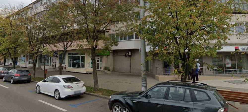 Inchiriez spatiu comercial Pascani-Vale