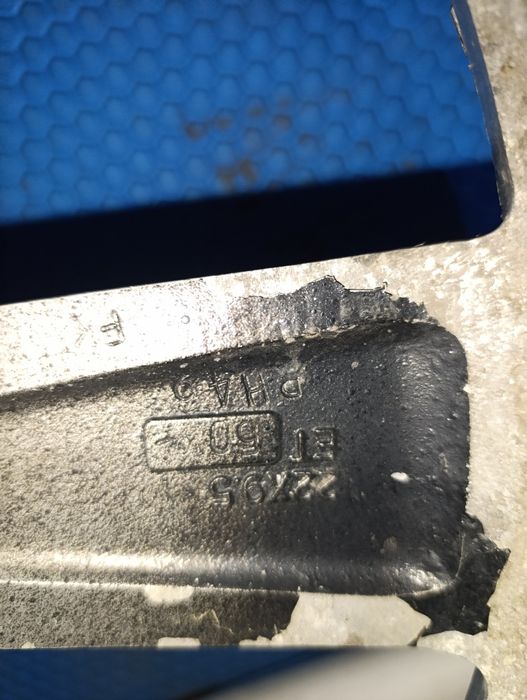 Диски на 22 таурег