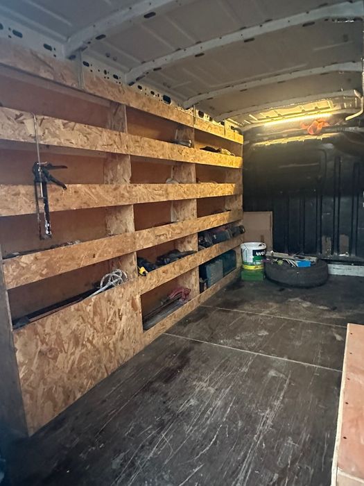 Autoutilitara Renault master