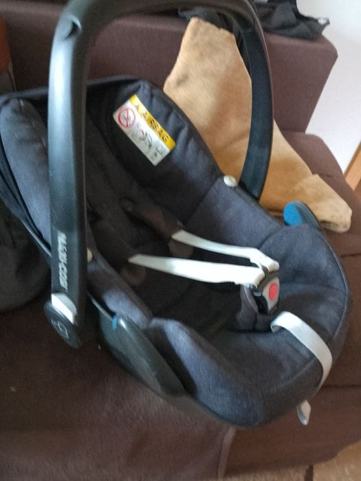 Детско столче за кола МАКСИКОЗИ