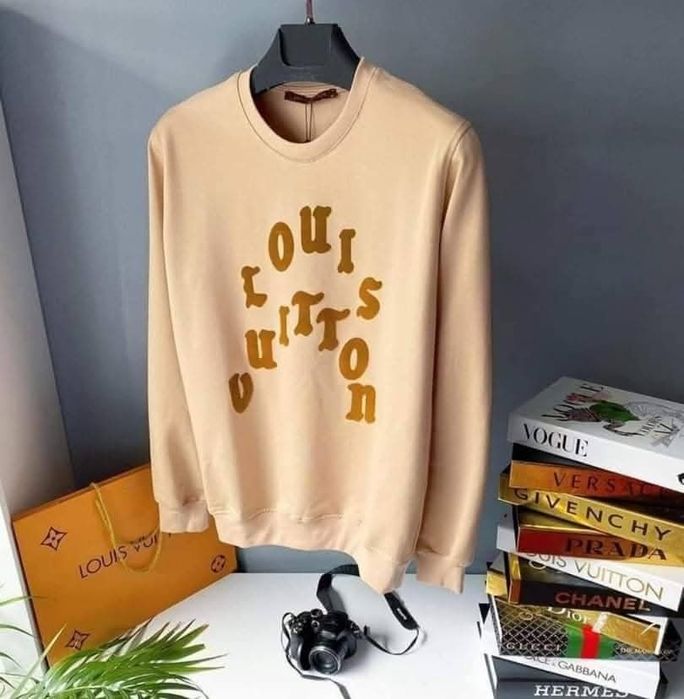 Мъжки блузи различни модели