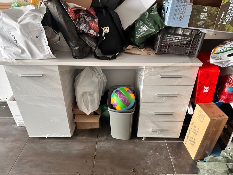 Birou alb cu sertare Dedeman