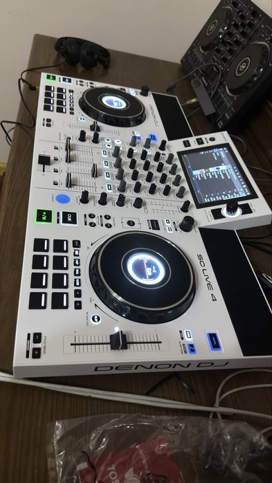 Новый Denon sc live 4