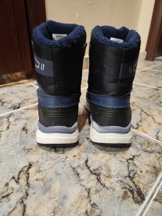 Апрески, боти и ботуши за дъжд