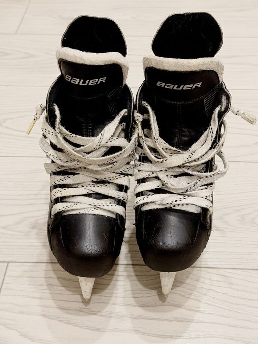 Продам коньки Bauer 35 р.