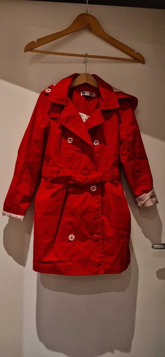 Червен детски шлифер за момиче 128/134