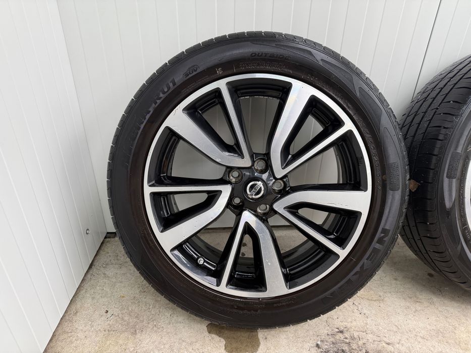 ЛетиДжантиNissanQashqai 19* 5х114.3* 66.1*7J*ET40+Летни гуми 235/50/19