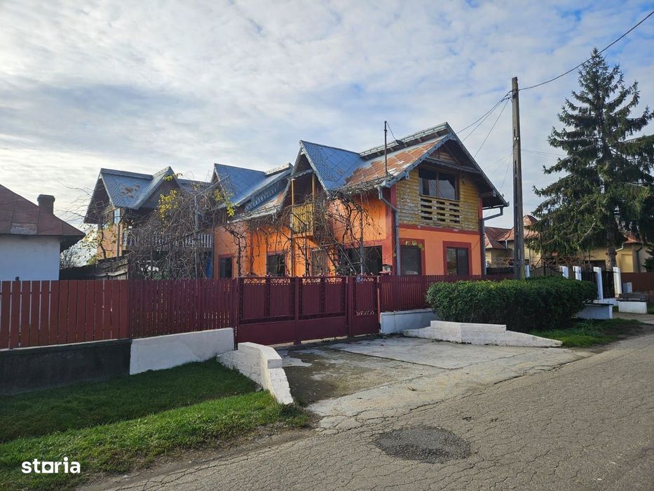Casă de vânzare în Golești – locație excelentă lângă muzeu