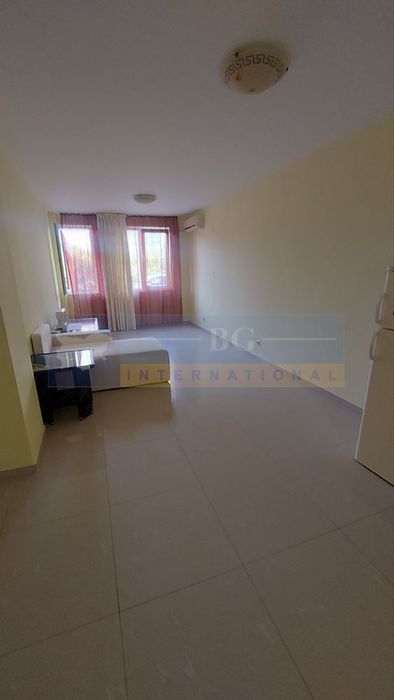 Продава се Двустаен апартамент в Поморие - 64 кв.м за 590 €/кв.м - Снимка #4
