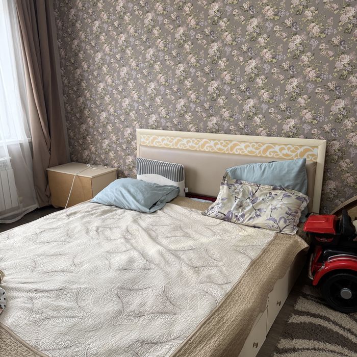 Спальный гарнитур в нормальном состоянии