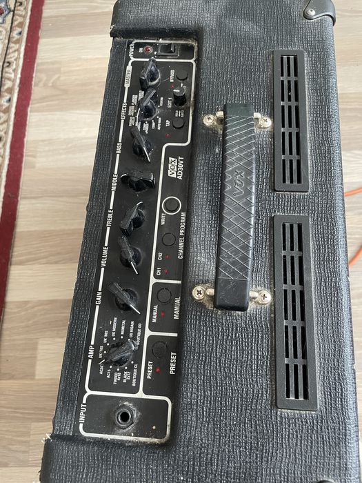 Комбоусилитель Vox AD30VT