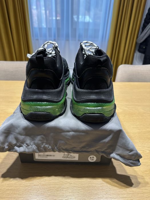 Balenciaga Triple S 42
