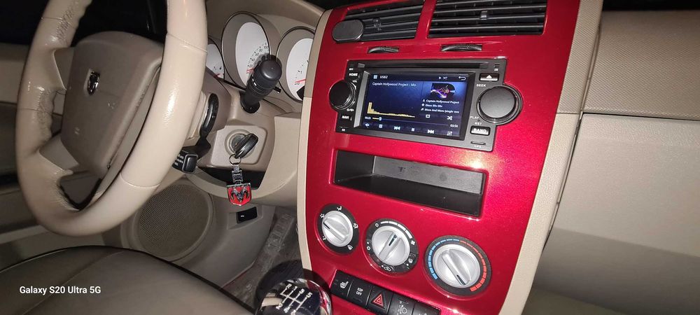 Navigatie dedicata Dodge Caliber,Jeep,Chrysler PT Cruiser