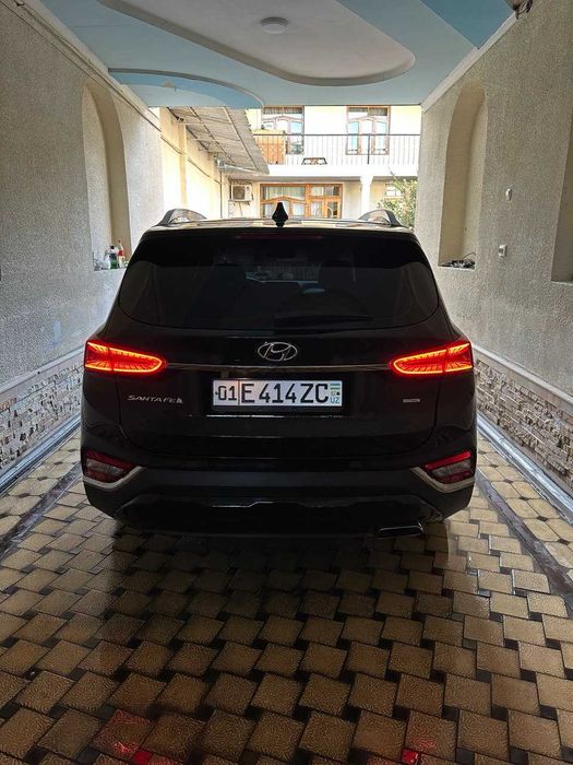 Hundai Santafe сотилади
