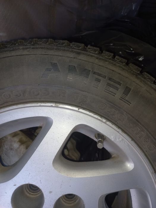 Титанки R15 с шинами