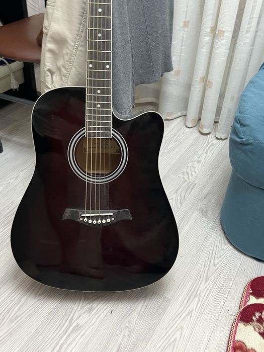 Электроакустическая гитара Adagio