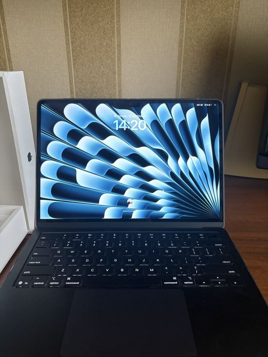 MacBook Air m4 2025г