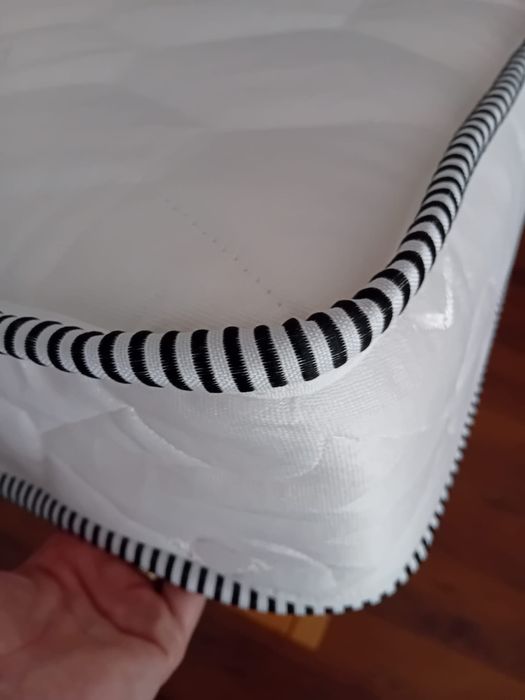 Pat tapitat piele ecologica 180/200