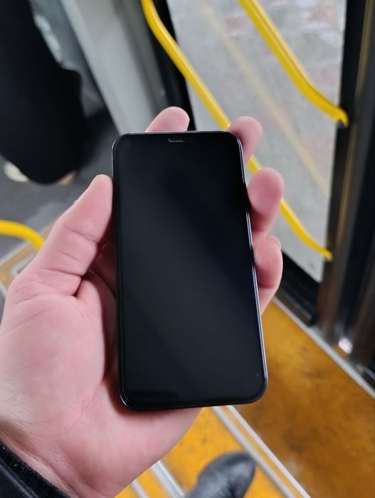 Iphone 12 mini  vakum