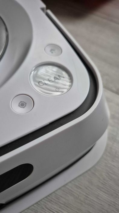 Миещ робот iRobot Roomba jet M6