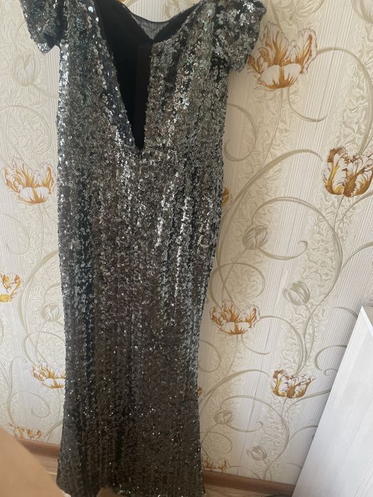 Вечерное платье от NAIYL