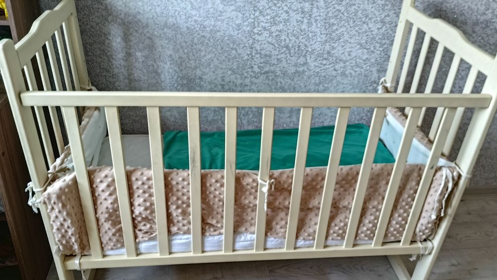 Детская кровать качалка