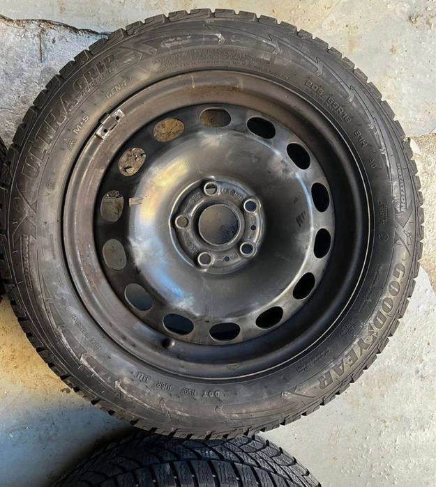 Jante cu anvelope de iarna 205 55 16 goodyear 5x112