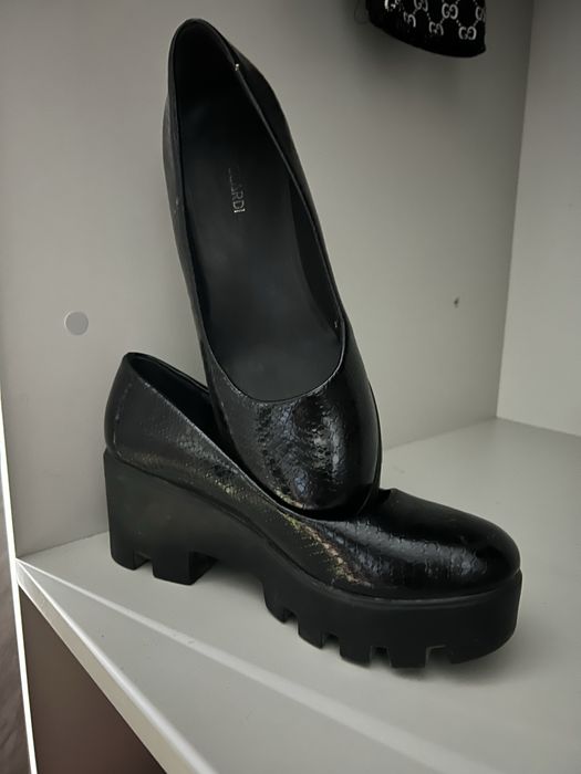 Продам     туфли