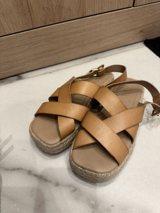 Туфельки Zara на девочку 30 размер