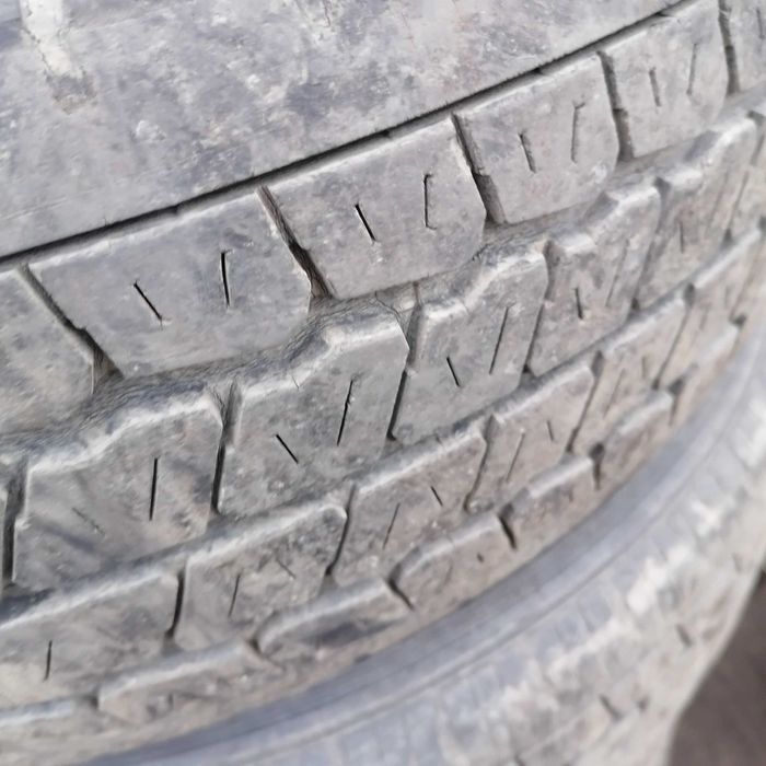 Anvelope vara Falken "C-uri" 195/60/r16C