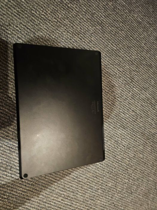 Microsoft surface laptop 3 model (1868)