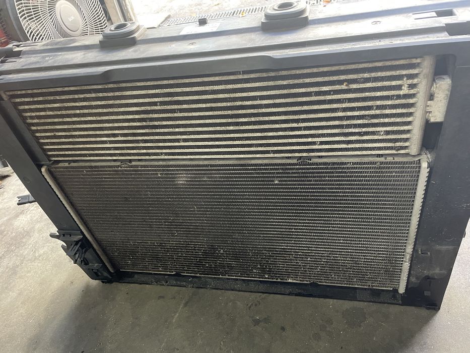 Радиатори БМВ Ф10/ Ф11, М550д, 381кс (radiatori bmw m50d)