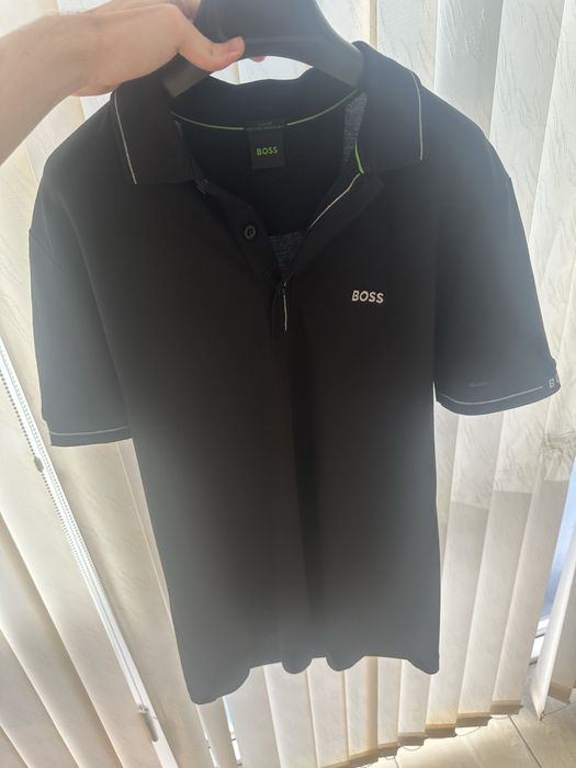 Поло Boss , размер M