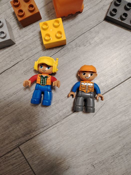 Lego duplo 10812 camion și excavator pe senile