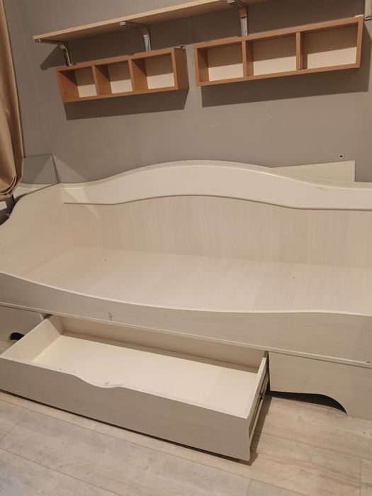 Кровать подростковый