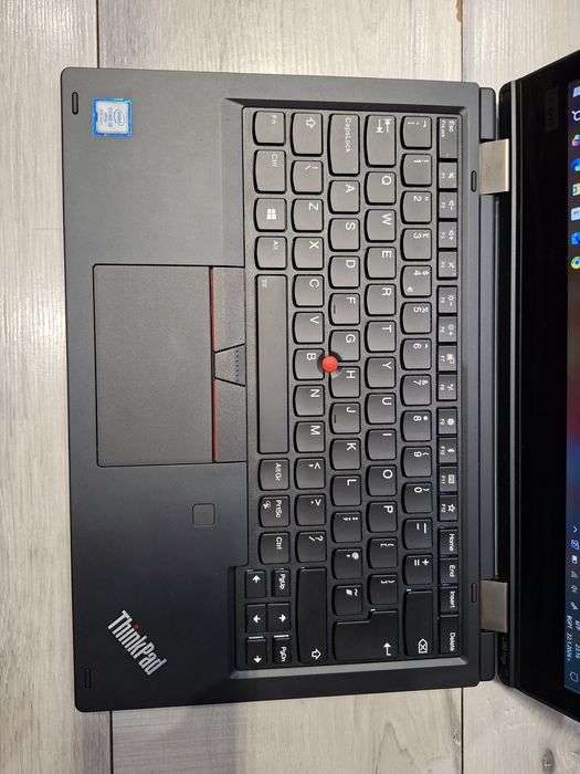 Lenovo Yoga L380-i5 8350u/8гб/256гб м.2/Подсветка