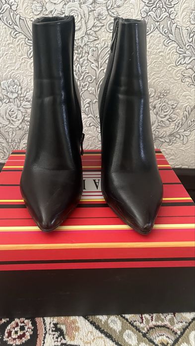 Продам осенние сапоги