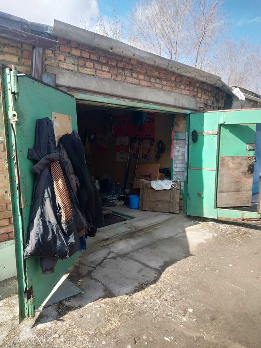 Гараж в студгородке