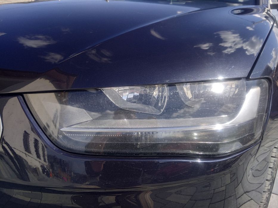 Vând faruri audi A4 b8.5