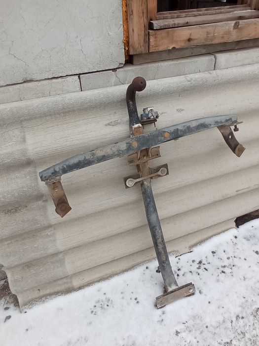 Продам фаркоп на Ауди В3 оригинал