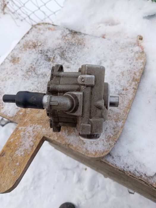 Продам ГУР насос