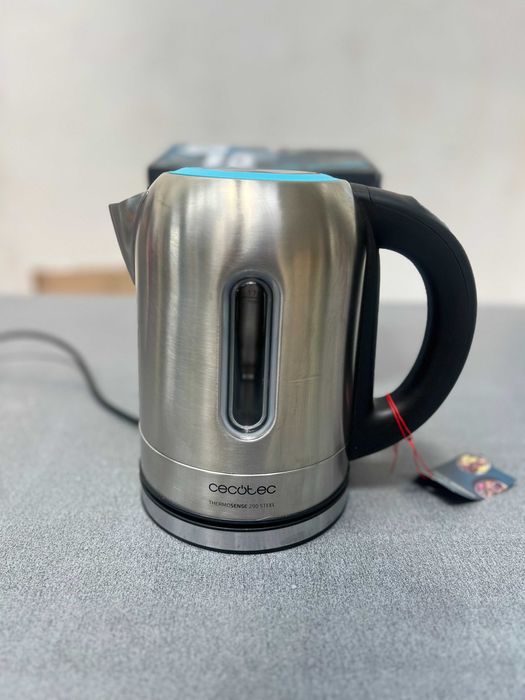 Чайник / Електрическа кана Cecotec ThermoSense 290 Steel