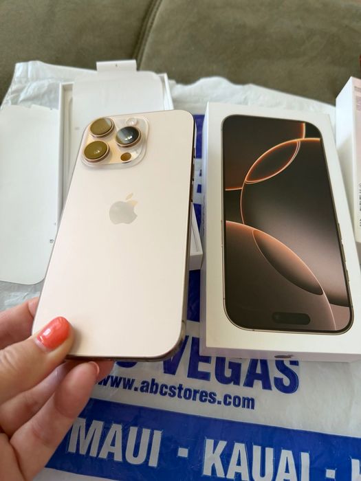 iPhone SE 2022 (3rd gen) Product Red, 16 pro 512 desert titanium, 13 product red 256