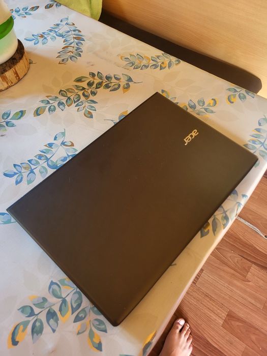 Ноутбук Acer E5 в хорошем состояни.
