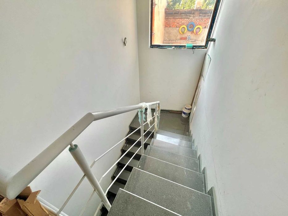 Продава се Магазин в Русе, Център - 225 кв.м за 1329 €/кв.м - Снимка #8