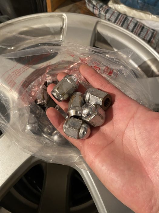 Продам диски комплект 4 шт R15 универсальный 5/100 5/114