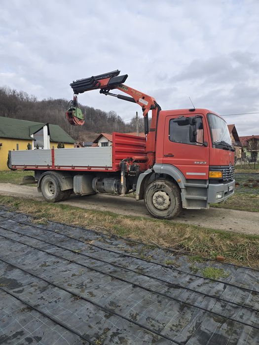 Vând camion Mercedes Atego de 18t cu macara