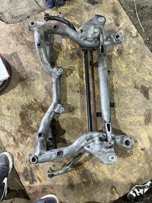 Mercedes w204 2.2 cdi 170кс ръчка Преден Мост